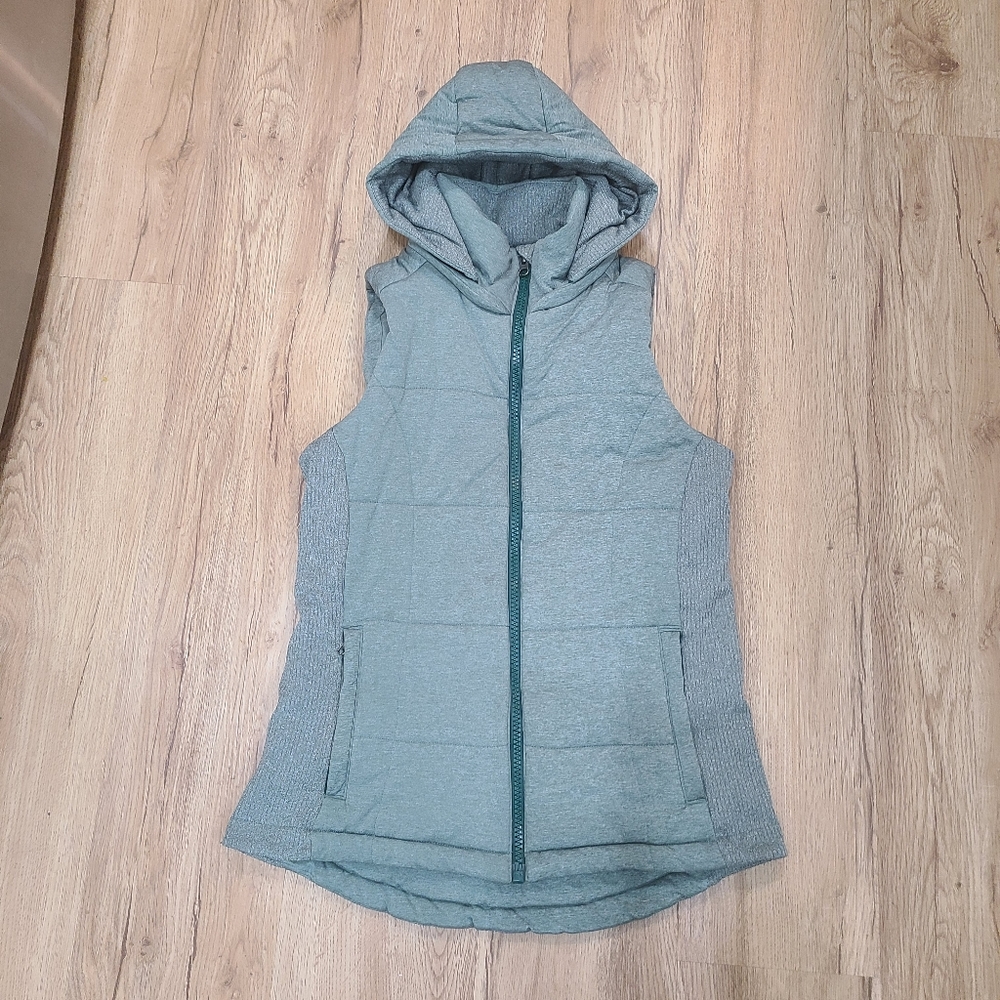 Hooded (removable) vest